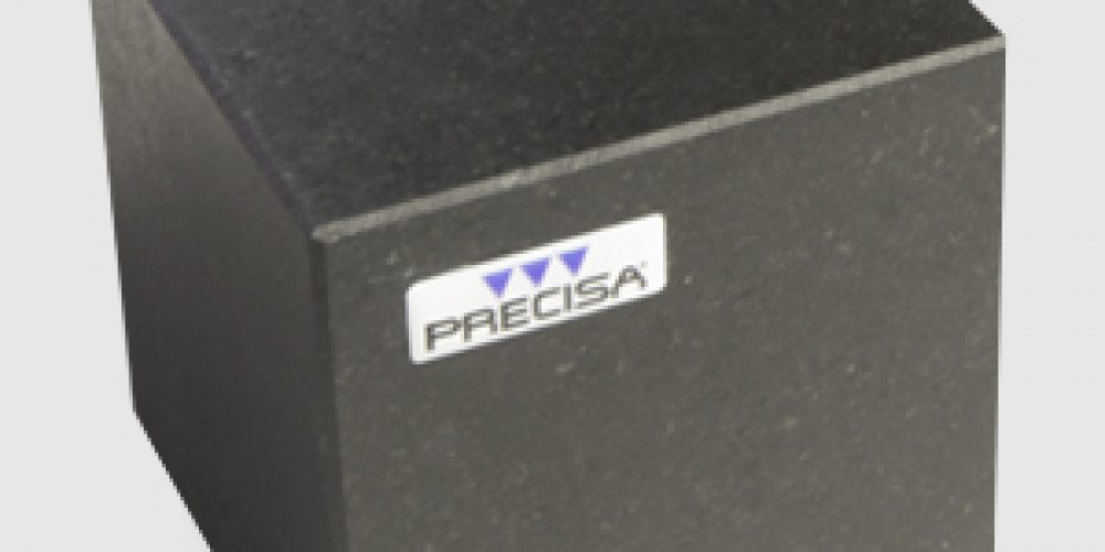 Cubo pianparallelo in diabase